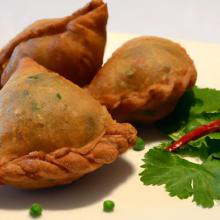 Hyderabadi Onion Patti Samosa Recipe: Crispy & Flavorful Delight